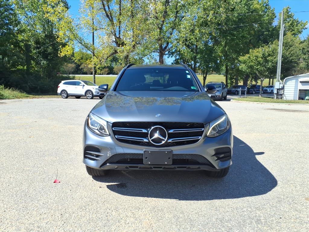 2017 Mercedes Benz GLC 300 4MATIC photo 2