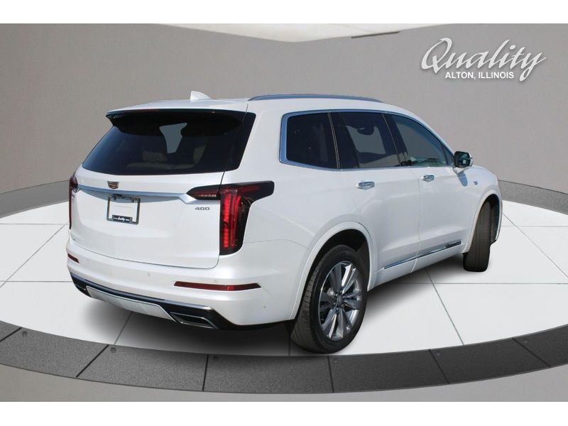 2023 Cadillac XT6 Premium Luxury photo 3