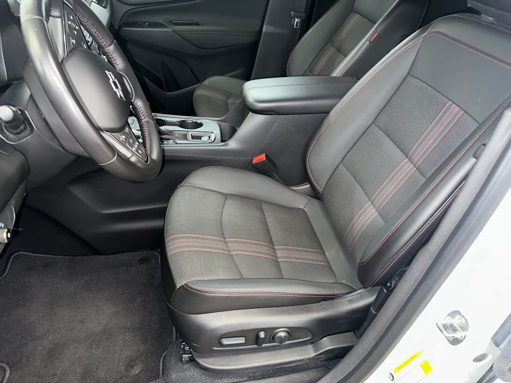2022 Chevrolet Equinox RS photo 2