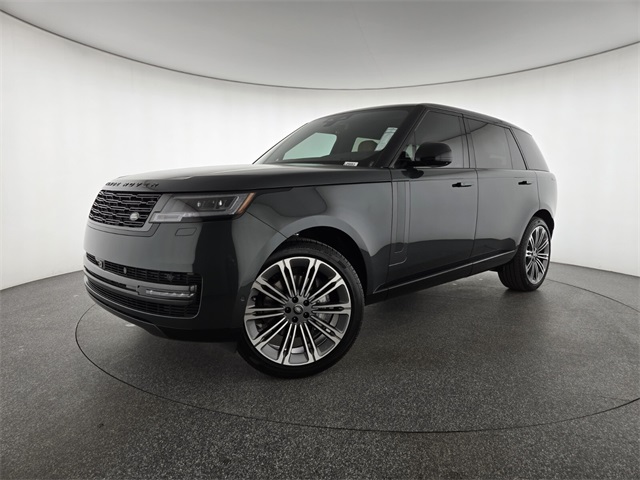 2025 Land Rover Range Rover SE's photo