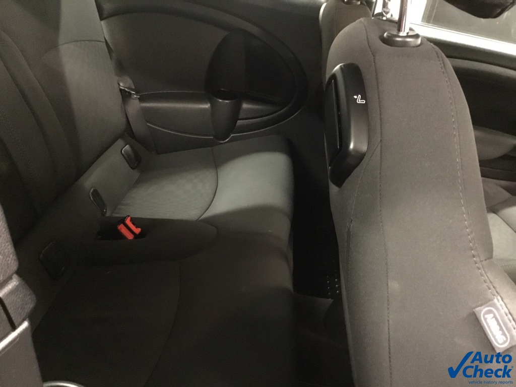 2010 Mini Clubman Base photo 19