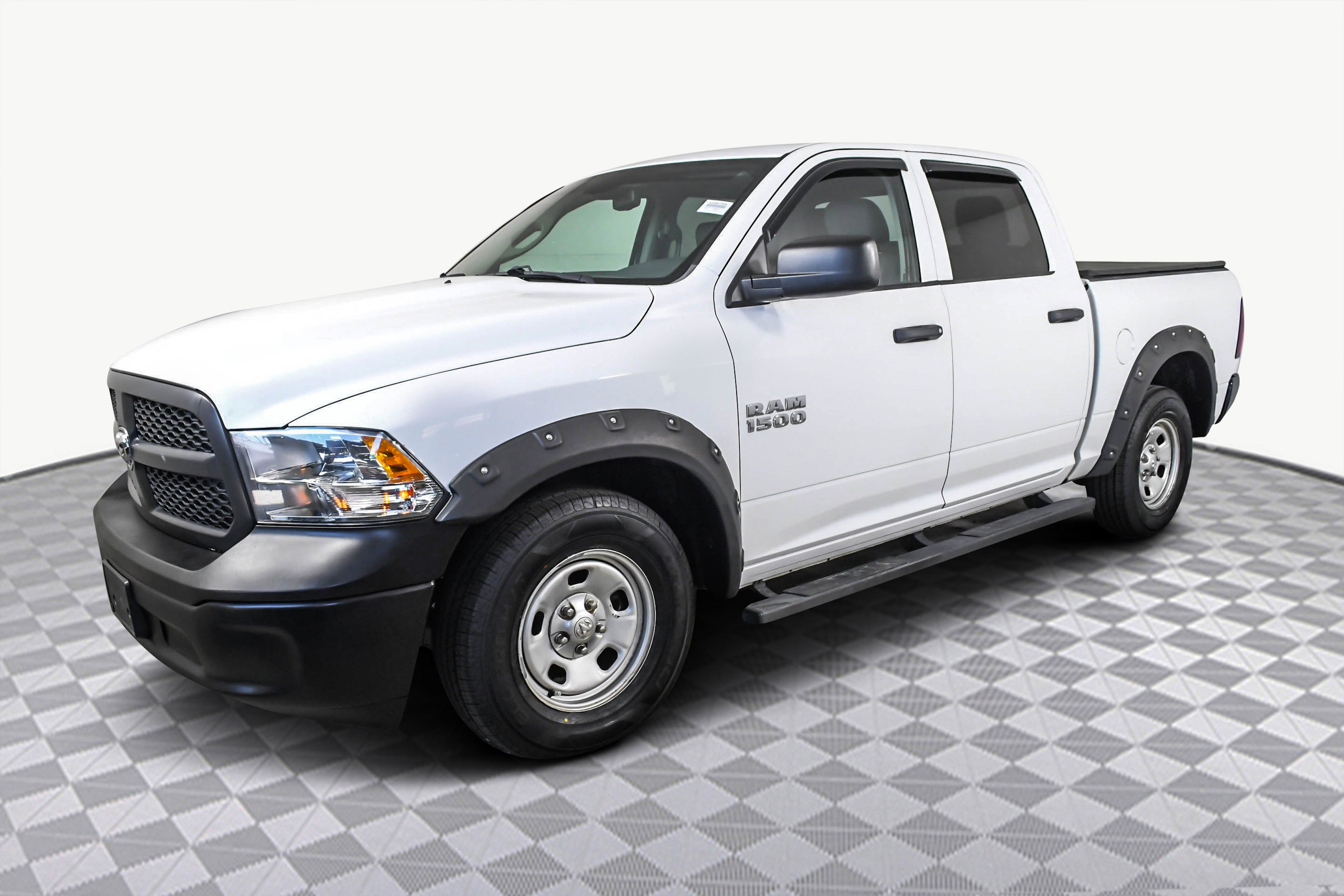 2018 Ram 1500 Tradesman photo 3