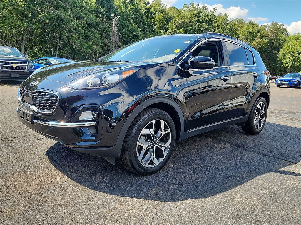 2022 Kia Sportage EX photo 2