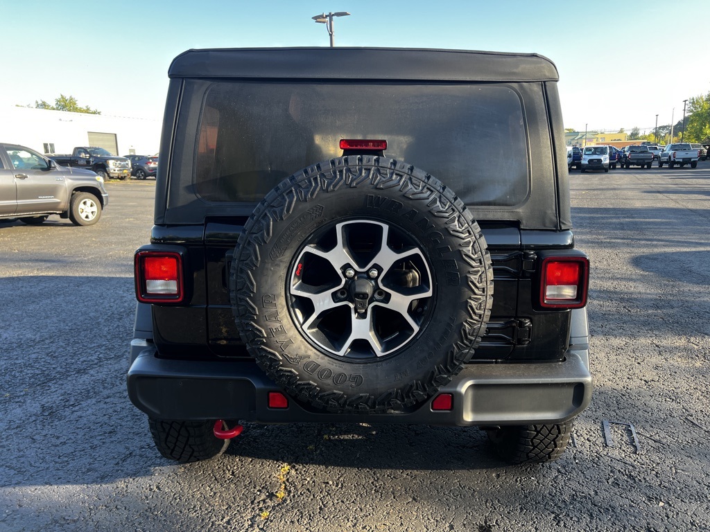 2022 Jeep Wrangler Unlimited Rubicon photo 2