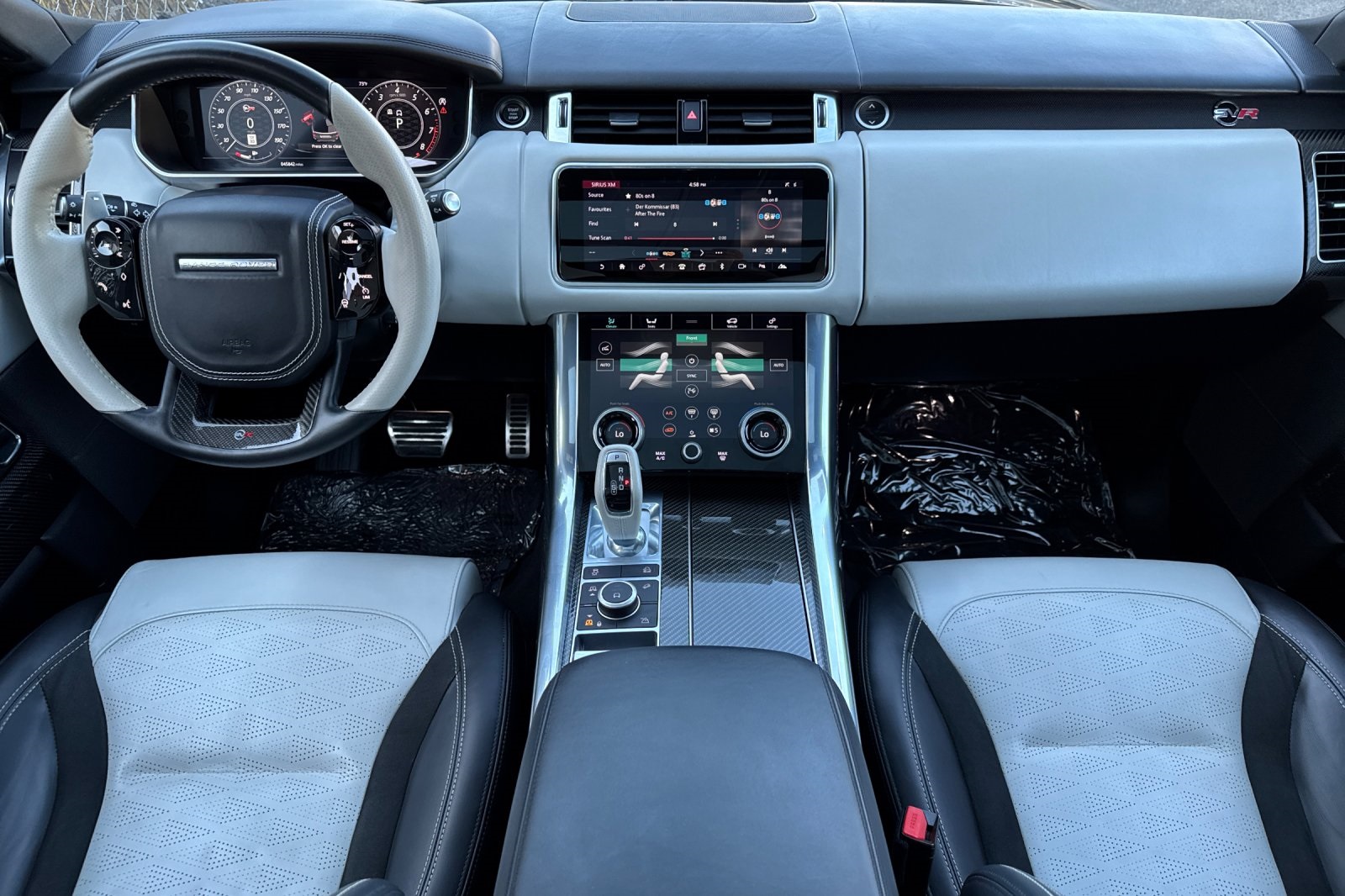 2022 Land Rover Range Rover Sport SVR photo 11