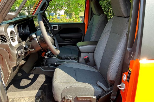 2025 Jeep Wrangler Sport S photo 10