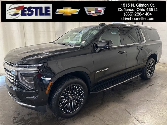 2025 Chevrolet Suburban LT's photo