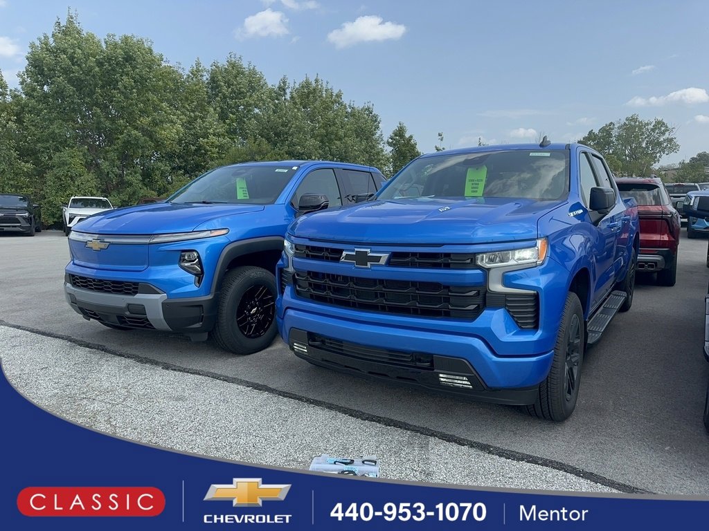 2025 Chevrolet Silverado Base's photo