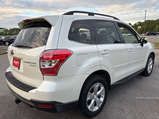 2015 Subaru Forester 2.5i Limited photo 3