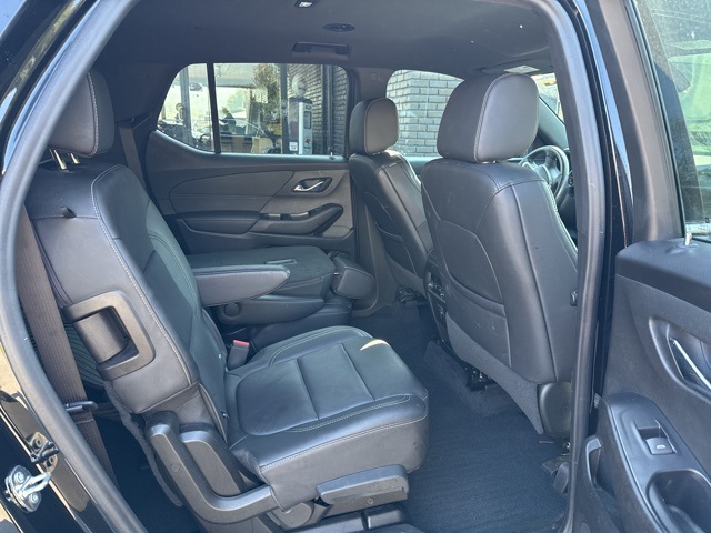 2022 Chevrolet Traverse Leather photo 12