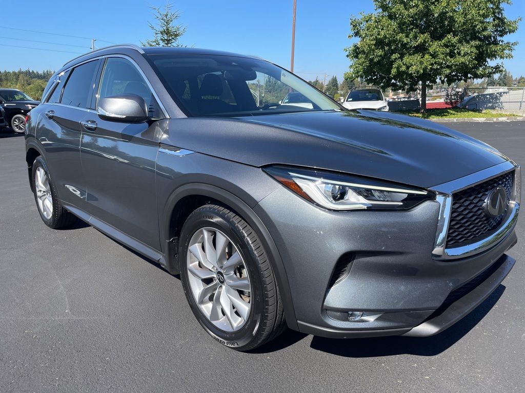 2022 Infiniti QX50 Luxe photo 5