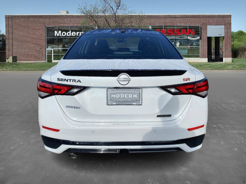 2025 Nissan Sentra SR Midnight Edition photo 3