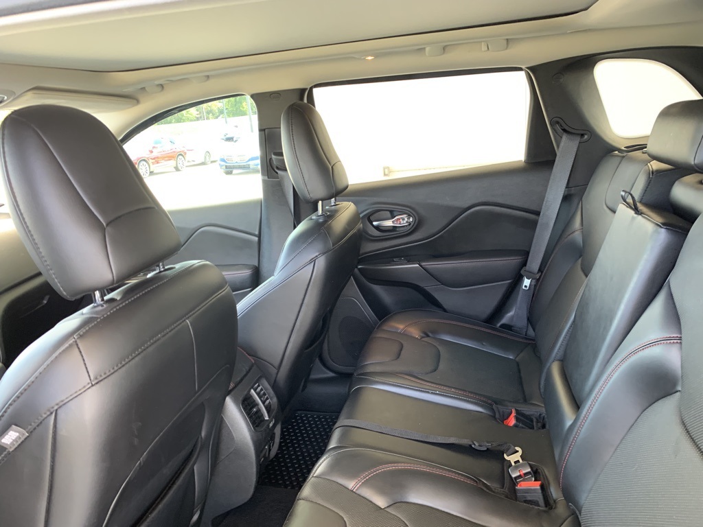 2020 Jeep Cherokee Trailhawk photo 13