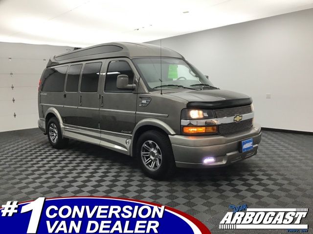 2023 Chevrolet Express Cargo Work Van's photo