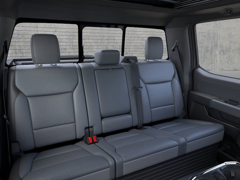 2025 Ford F-150 Lightning Lariat photo 9