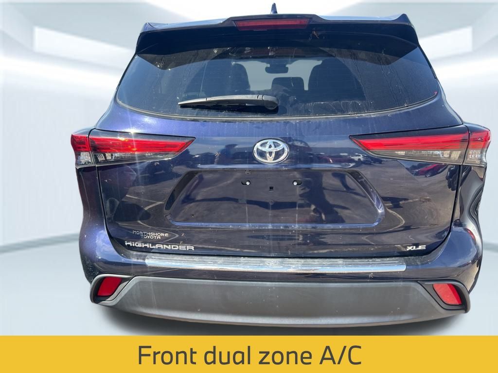 2023 Toyota Highlander XLE photo 4