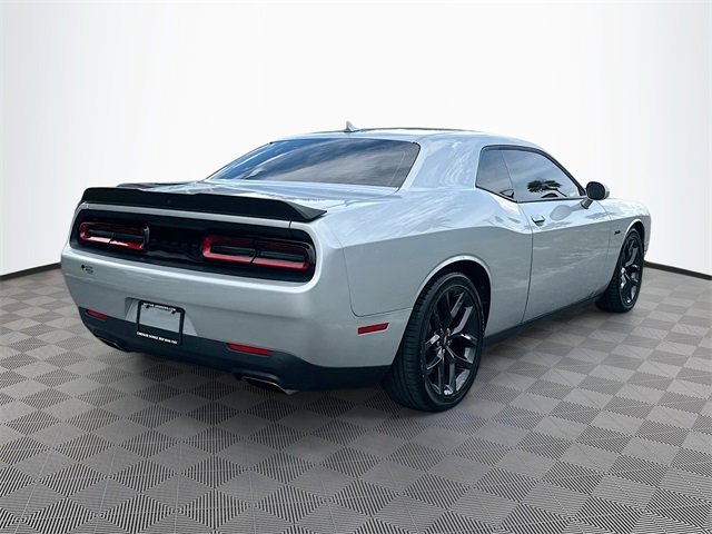 2023 Dodge Challenger R/T photo 7