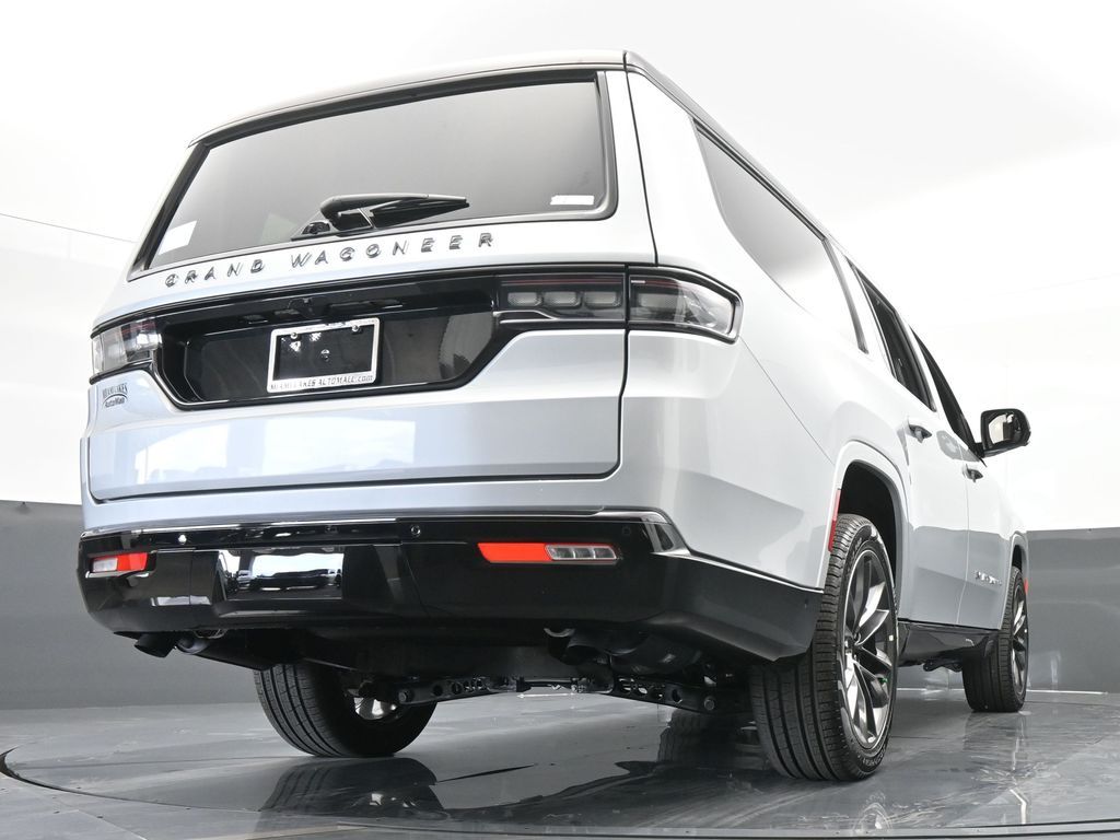 2024 Jeep Grand Wagoneer L II photo 50