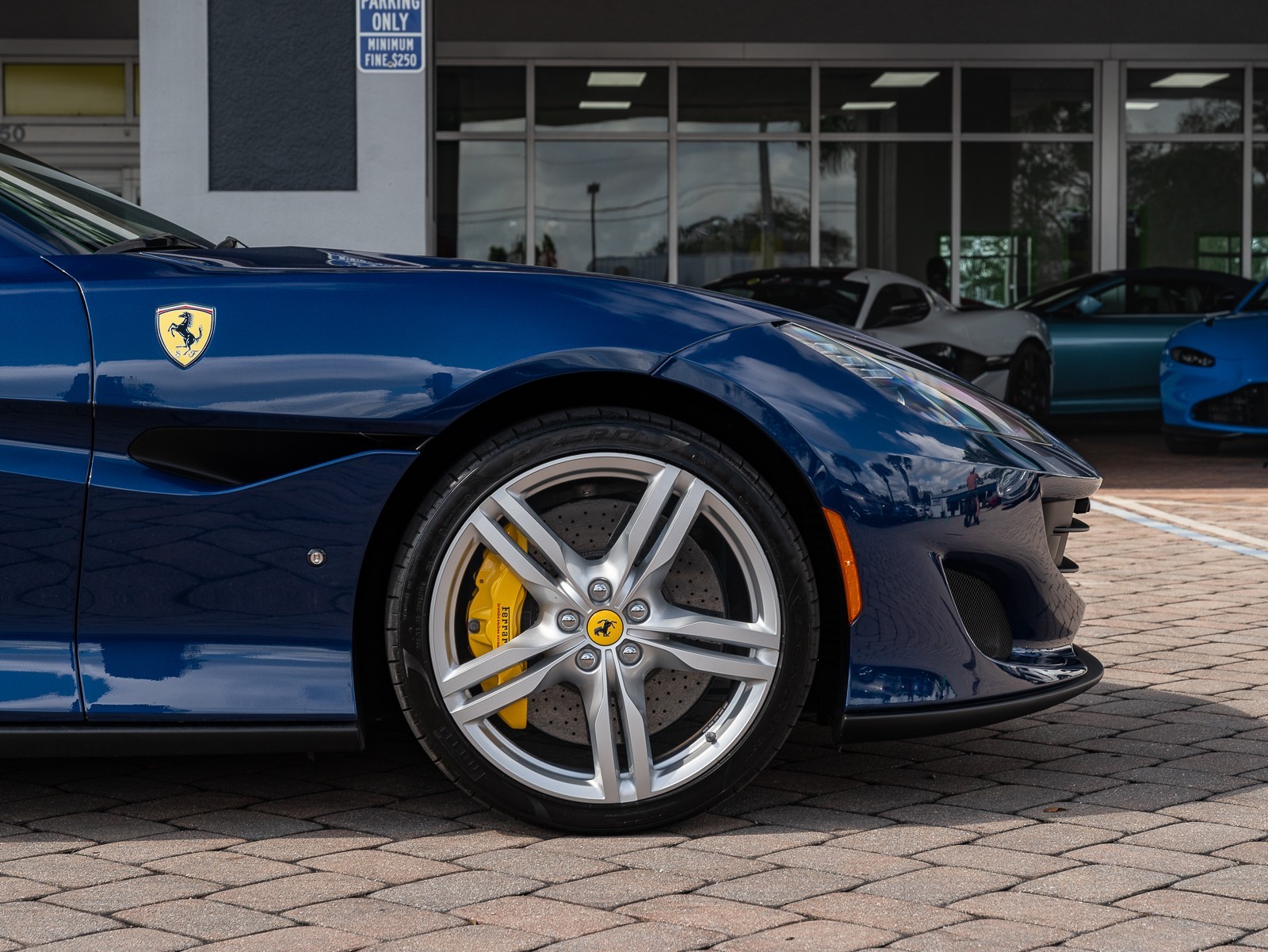 2019 Ferrari Portofino photo 23