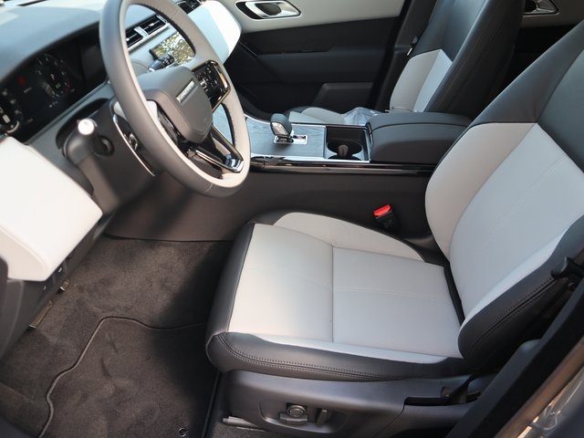 2025 Land Rover Range Rover Velar SE photo 15