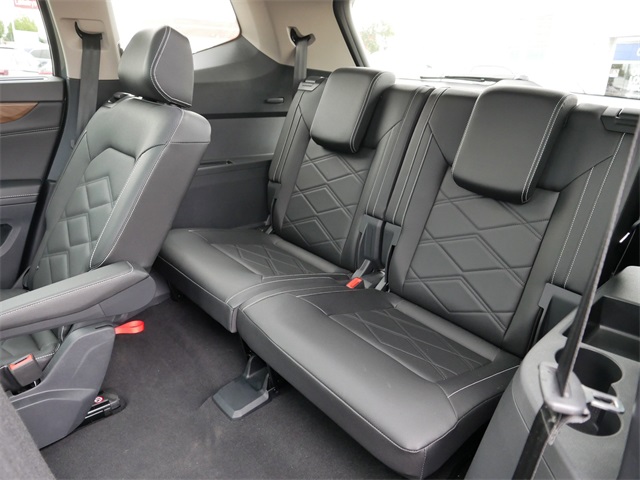 2025 Volkswagen Atlas SE Technology photo 18
