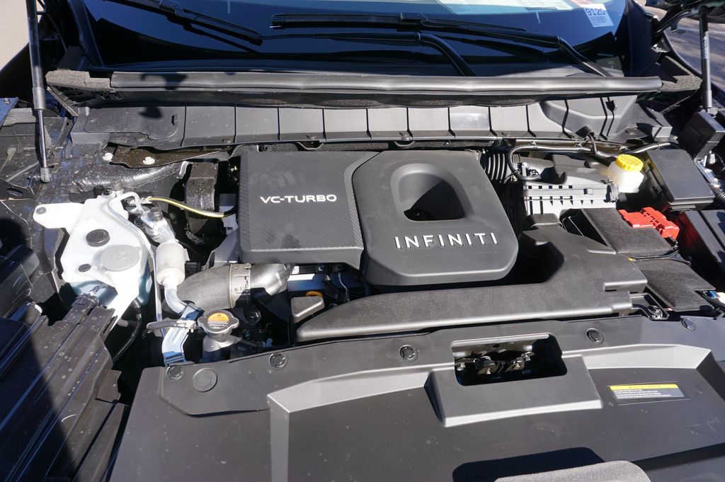 2025 Infiniti QX60 Luxe photo 7