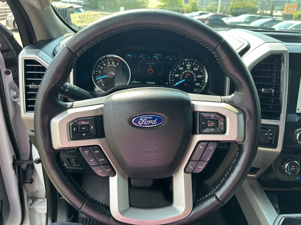 2019 Ford F-150 Lariat photo 16
