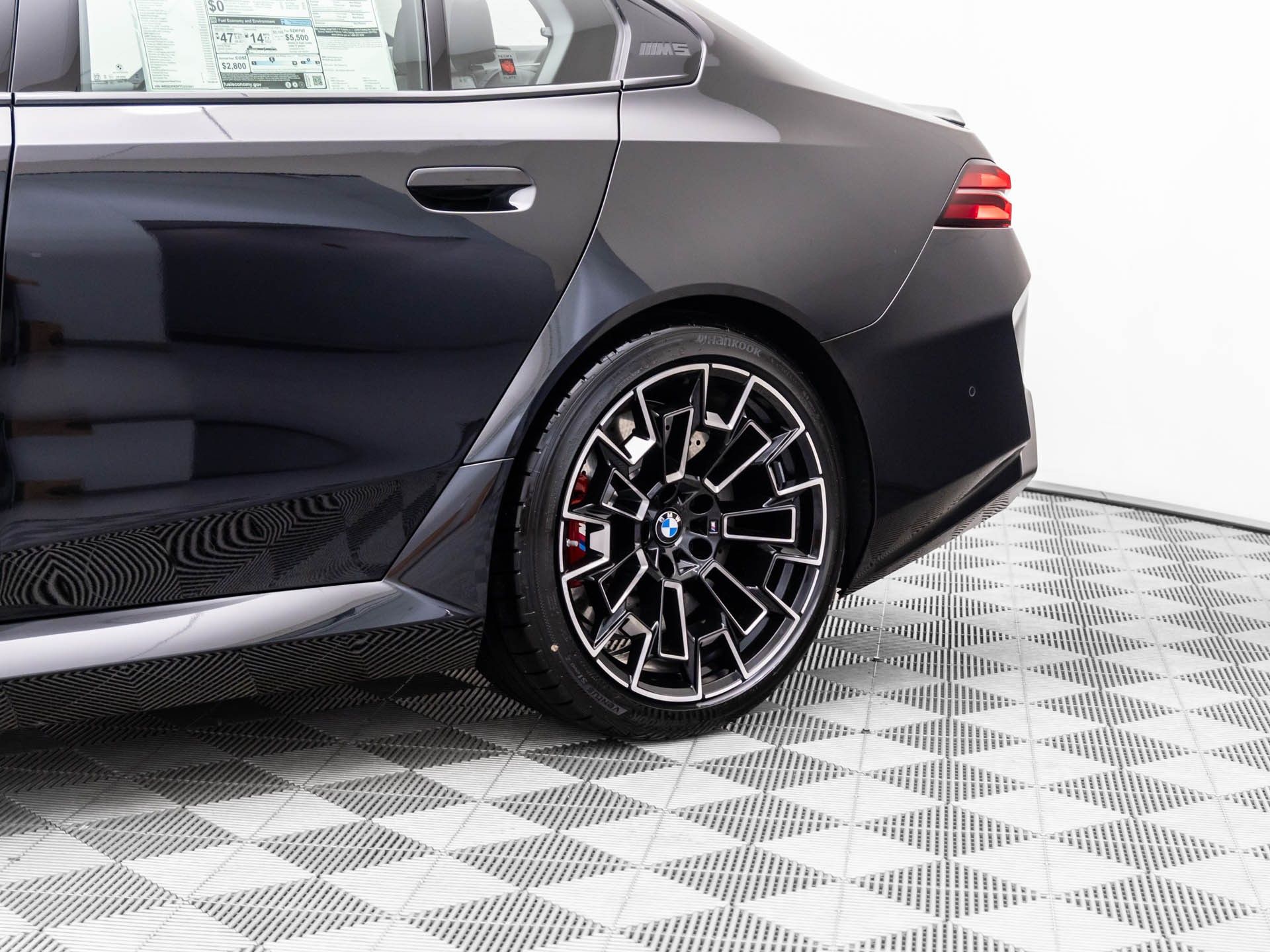 New 2026 Black Sapphire Metallic BMW Base image 35