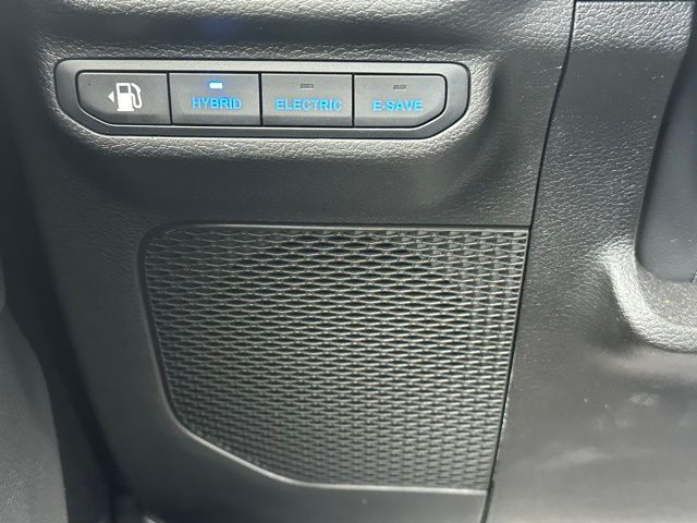 2023 Jeep Wrangler Sahara 4xe photo 17