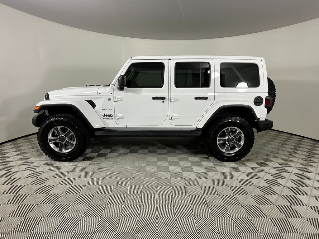 2021 Jeep Wrangler Unlimited Sahara photo 2
