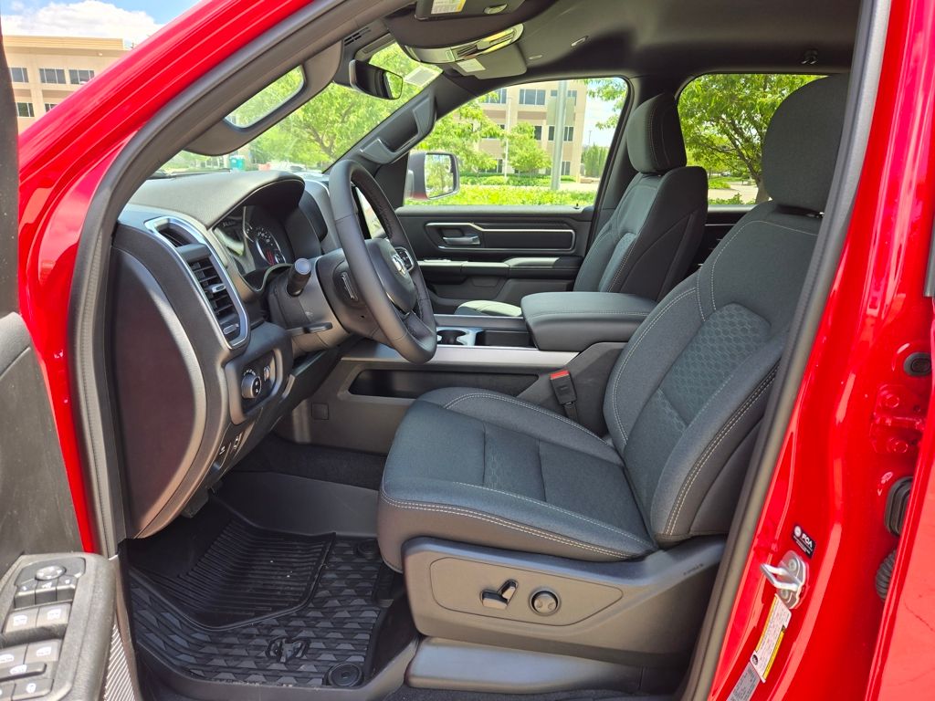 2025 Ram 1500 Big Horn Lone Star photo 12