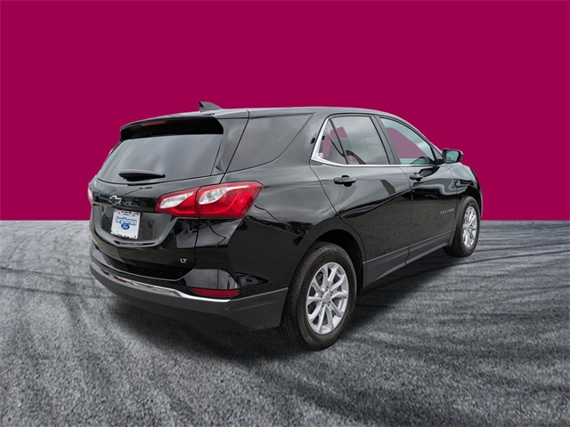 2021 Chevrolet Equinox LT photo 3