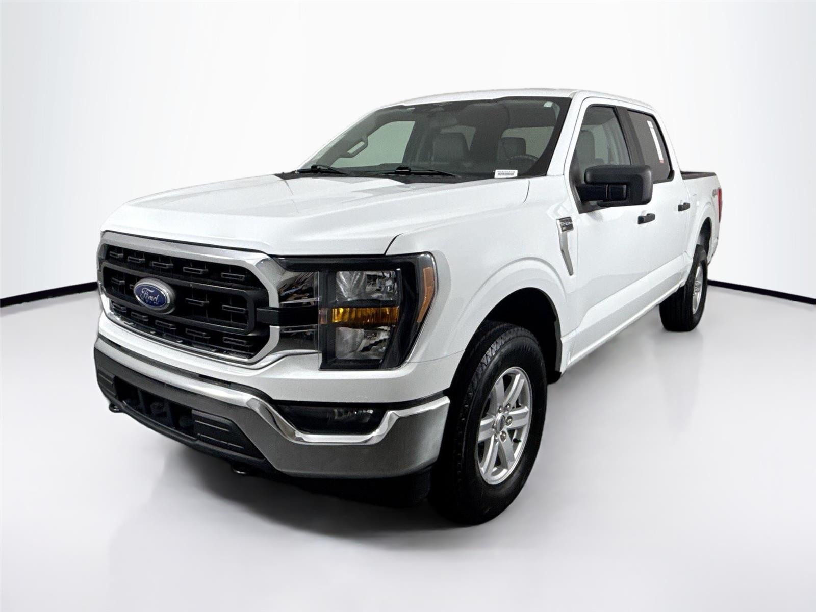 2023 Ford F-150 XLT photo 2
