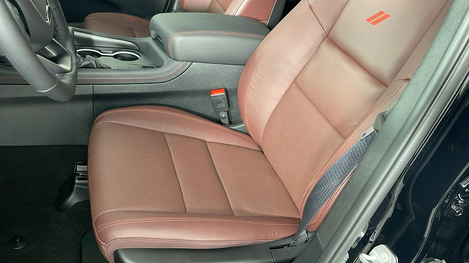 2025 Dodge Durango R/T Plus photo 13