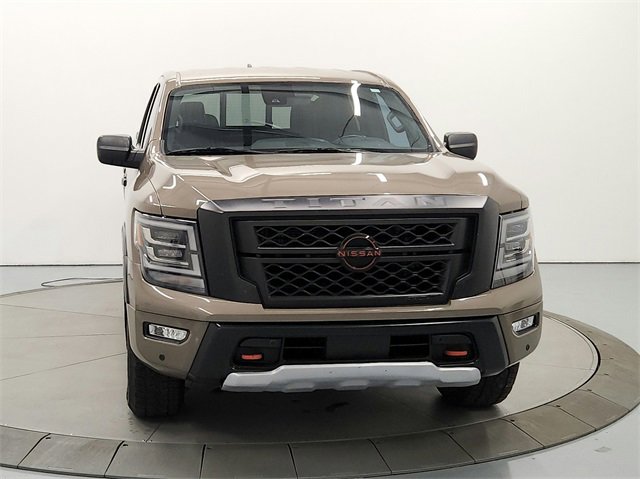 2023 Nissan Titan PRO-4X photo 2