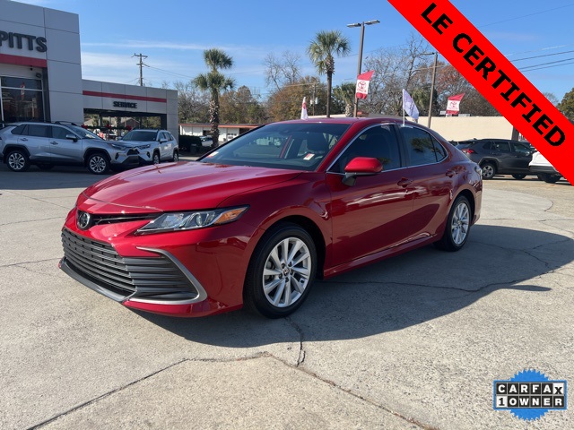 2024 Toyota Camry LE's photo