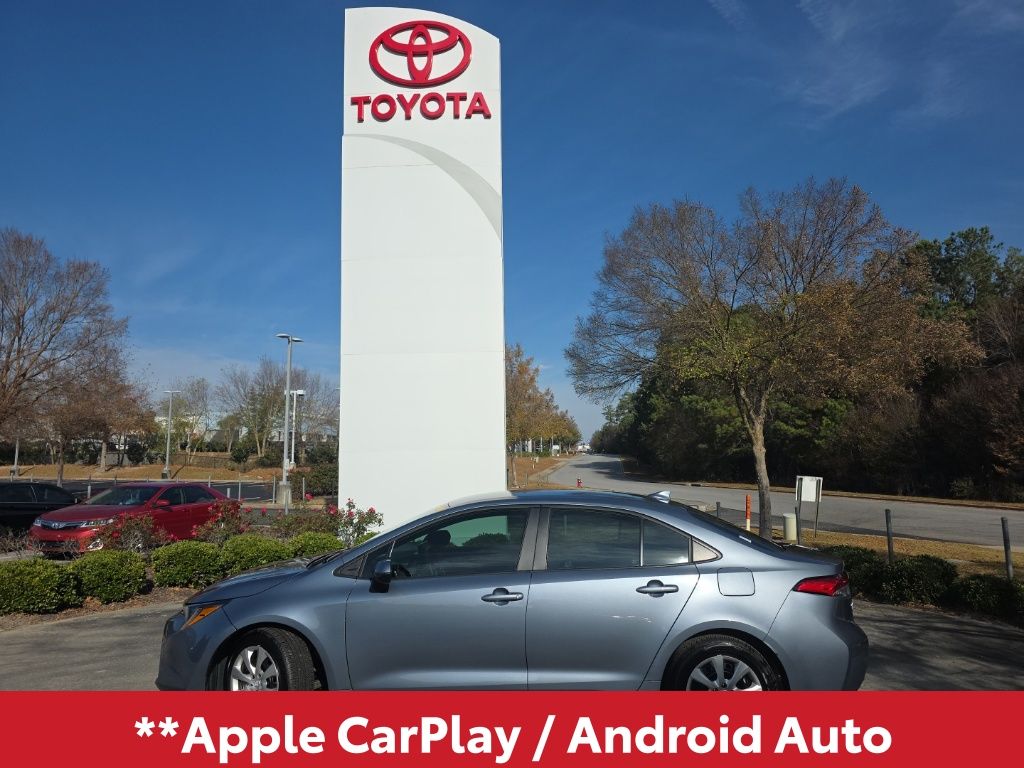 2024 Toyota Corolla LE photo 2