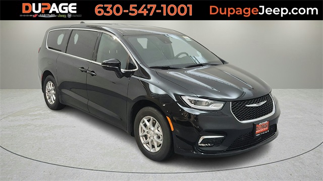 2026 Chrysler Pacifica Select's photo