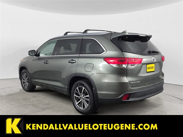 2017 Toyota Highlander SE XLE photo 3