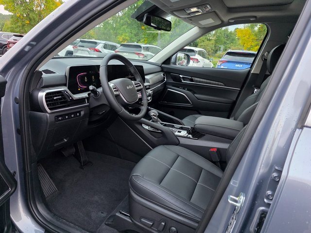 2025 Kia Telluride EX photo 9
