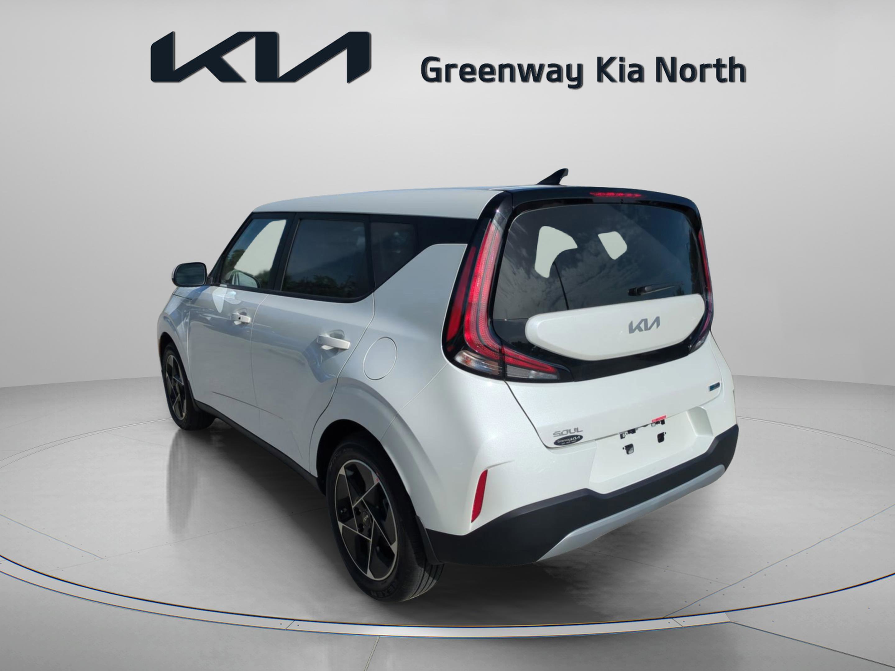 2025 Kia Soul EX photo 3