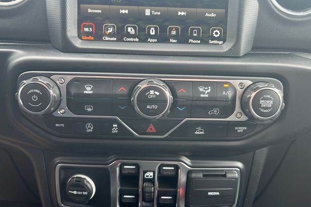 2022 Jeep Gladiator Overland photo 14