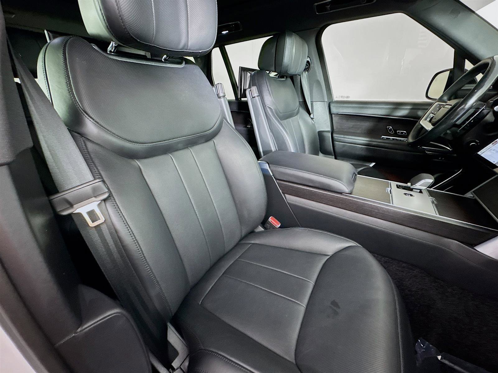 2024 Land Rover Range Rover Autobiography photo 23