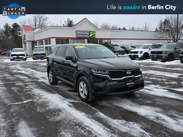 2021 Kia Sorento LX's photo