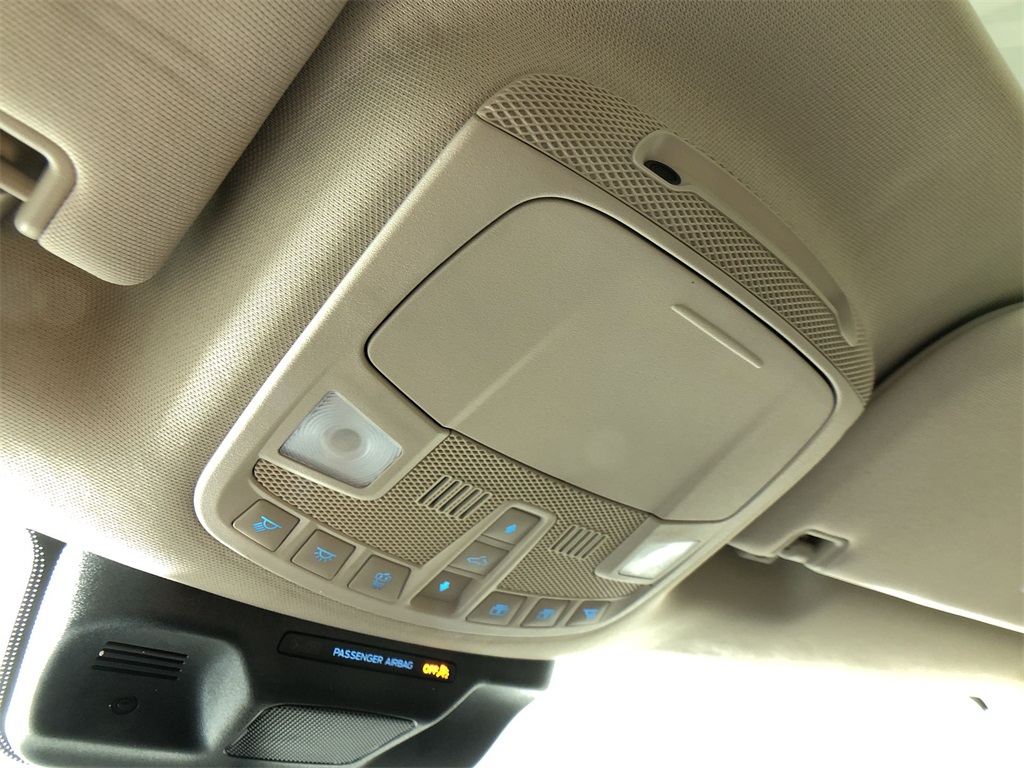 2022 Ford Expedition MAX XLT photo 16