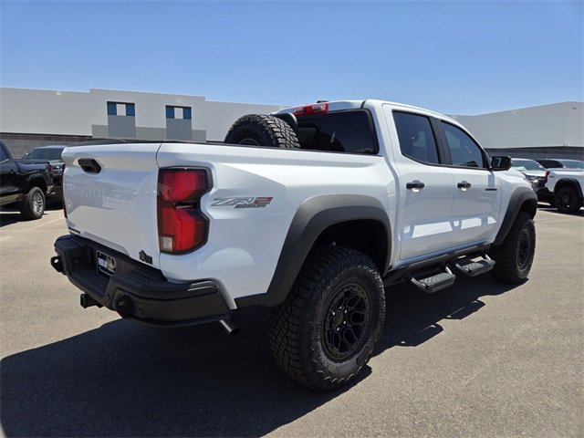 2025 Chevrolet Colorado ZR2 photo 4