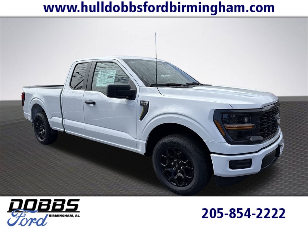 2025 Ford F-150 STX's photo