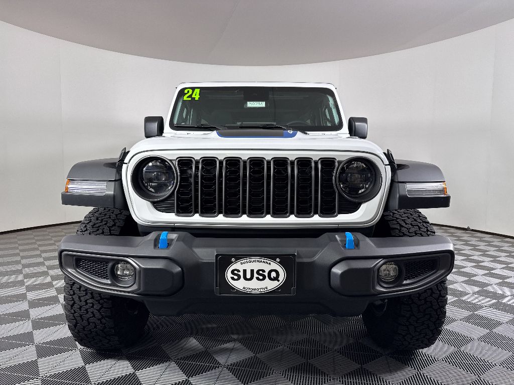 2024 Jeep Wrangler 4xe Rubicon photo 2