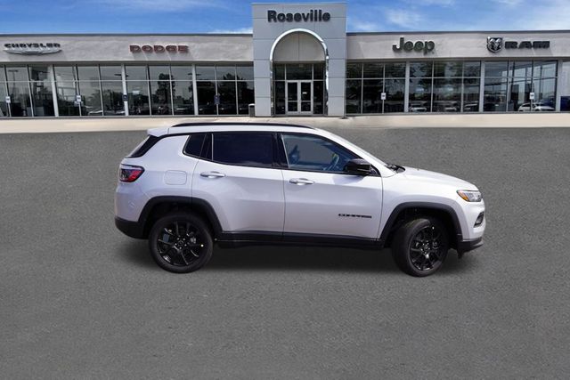 2025 Jeep Compass Altitude Special Edition photo 2