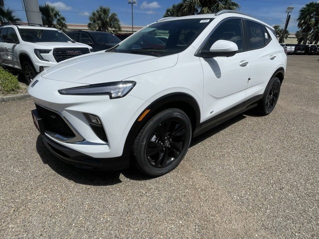 2026 Buick Encore GX Sport Touring photo 3